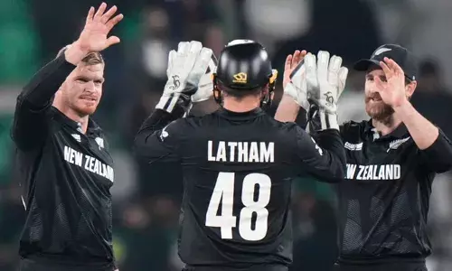 സെമിയില്‍  കലമുടച്ച് വീണ്ടും ദക്ഷിണാഫ്രിക്ക; മിന്നും സെഞ്ചുറി നേടിയ ഡേവിഡ് മില്ലറിന്റെ വീരോചിത പോരാട്ടം വിഫലം; രണ്ടാം സെമിയില്‍ പ്രോട്ടീസിനെ കീഴടക്കിയത് 50 റണ്‍സിന്; ചാമ്പ്യന്‍സ് ട്രോഫിയില്‍ ഇന്ത്യ - ന്യൂസീലന്‍ഡ് കിരീടപ്പോരാട്ടം ഞായറാഴ്ച