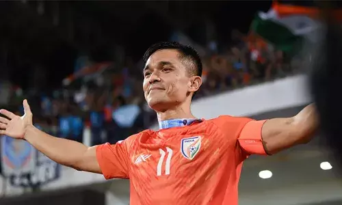 താരത്തിന്റെ പരിചയസമ്പത്ത് ടീമിന് നേട്ടമാകുമെന്ന് വിയിരുത്തല്‍; ഇന്ത്യന്‍ പരിശീലകന്‍ വിളിച്ചു; ഛേത്രി സമ്മതിച്ചു; വിരമിക്കല്‍ തീരുമാനം പിന്‍വലിച്ച് സുനില്‍ ഛേത്രി; ലക്ഷ്യം ബംഗ്ലദേശിനെതിരായ എഎഫ്‌സി ഏഷ്യന്‍ കപ്പ് യോഗ്യതാ മത്സരം