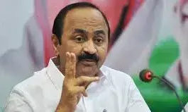 31 ക്ഷേമനിധി ബോര്‍ഡുകളില്‍ പതിനഞ്ചോളം ബോര്‍ഡുകള്‍ ഗുരുതര പ്രതിസന്ധില്‍; വിവിധ ബോര്‍ഡുകള്‍ പെന്‍ഷന്‍ കുടിശികയായി നല്‍കാനുള്ളത് 2200 കോടി രൂപ; ഈ സര്‍ക്കാരിന്റെ മുന്‍ഗണന എന്താണ്? ചോദ്യങ്ങളുമായി പ്രതിപക്ഷ നേതാവ്