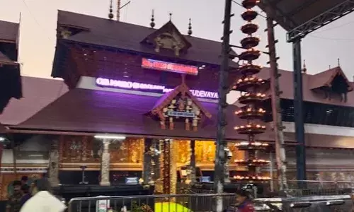 ഗുരുവായൂരില്‍ ഇനി ഉത്സവ മാമാങ്കം; പത്ത് ദിവസത്തെ ഉത്സവത്തിന് തിങ്കളാഴ്ച കൊടിയേറി