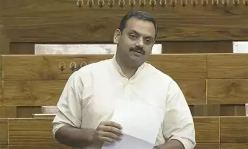 വനാതിര്‍ത്തിയില്‍ നിന്നും പുറത്തുവരുന്ന മൃഗങ്ങളെ കൊല്ലാന്‍ അനുമതി നല്‍കണം; പത്ത് വര്‍ഷത്തിനിടെ 1250 ആളുകള്‍ കേരളത്തില്‍ കൊല്ലപ്പെട്ടെന്ന് ഡീന്‍ കുര്യാക്കോസ് എംപി