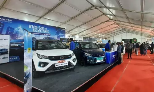 ഇവോള്‍വ്‌-2023നായി പൊടിച്ചത്‌ 60.67 ലക്ഷം; സംസ്ഥാനം കടുത്ത സാമ്പത്തിക പ്രതിസന്ധി നേരിടുന്നതിനിടെ മോട്ടോര്‍ വാഹന വകുപ്പിന്റെ ആഡംബര ചെലവ്; വിവരാവകാശ രേഖ പുറത്ത്