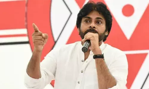 തമിഴ്‌നാട് നേതാക്കള്‍ ഹിന്ദിയെ എതിര്‍ക്കുമ്പോള്‍ സാമ്പത്തിക നേട്ടത്തിനായി അവരുടെ സിനിമകള്‍ ഹിന്ദിയില്‍ ഡബ്ബ് ചെയ്യുന്നു; അവര്‍ക്ക് ബോളിവുഡില്‍ നിന്ന് പണം വേണം; പക്ഷേ ഹിന്ദി സ്വീകരിക്കാന്‍ പറ്റില്ല; എന്ത് യുക്തയാണ്; പരിഹസിച്ച് പവന്‍ കല്യാണ്‍