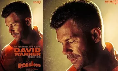 ‘ബൗണ്ടറിയിൽ നിന്ന് ബോക്സ് ഓഫിസിലേക്ക്’; ഡേവിഡ് വാർണർ ഇനി സിനിമ താരം; അരങ്ങേറ്റം കുറിക്കുന്നത് തെലുങ്ക് സൂപ്പർ താരത്തിനൊപ്പം; പോസ്റ്റർ പുറത്ത്