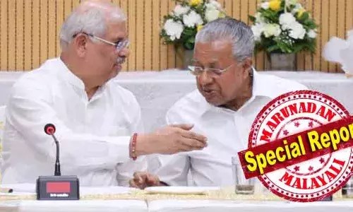 എംപിമാരുടെ യോഗം ഡല്‍ഹിയില്‍ വിളിച്ച ഗവര്‍ണര്‍; കേന്ദ്ര ധനമന്ത്രിയെ കേരള ഹൗസിലെത്തിച്ച അപൂര്‍വ്വത; 12000 കോടി കടമെടുക്കാന്‍ അനുവദിച്ച മോദി കാരുണ്യം; ഗവര്‍ണറെ കൂടെ നിര്‍ത്തി നീങ്ങാന്‍ ഉറച്ച് പിണറായി; രാജഭവന്‍ ബന്ധം ഊട്ടിയുറപ്പിക്കാന്‍ കേരള പുരസ്‌കാര ചടങ്ങും; അര്‍ലേക്കറും പിണറായിയും വീണ്ടും ഒരുമിക്കും