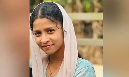 താമരശ്ശേരിയില്‍ നിന്നും കാണാതായ എട്ടാം ക്ലാസ് വിദ്യാര്‍ഥിനി തൃശൂരില്‍ എത്തിയതിന് സിസിടിവി തെളിവ്; കൂടെയുള്ളത് പോക്‌സോ കേസ് പ്രതി; ഫാത്തിമ നിദയ്ക്കായി അന്വേഷണം തുടരുന്നു