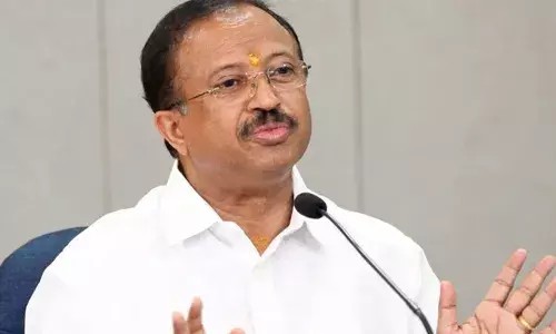 മുനമ്പം വഖഫ് വിഷയത്തില്‍ ബിജെപി നിലപാട് ശരിയെന്ന് തെളിഞ്ഞു; മുനമ്പം ജനതയോട് ഒപ്പമെന്ന് പറയുകയും ജില്ല വിട്ടാല്‍ നിലപാട് മാറുകയും ചെയ്യുന്ന സമീപനം എല്‍ഡിഎഫും യുഡിഎഫും തിരുത്തണമെന്നും വി മുരളീധരന്‍