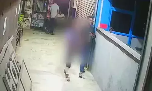 താമരശ്ശേരിയില്‍ നിന്നും കാണാതായ പതിമൂന്നുകാരിയെ ബെംഗളൂരുവില്‍ കണ്ടെത്തിയതായി റിപ്പോര്‍ട്ട്; കുട്ടിയെ ബന്ധുവായ പ്രതി ഭീഷണിപ്പെടുത്തി തട്ടിക്കൊണ്ട് പോയതെന്ന് കുടുംബം