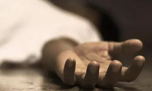 ഒന്‍പതാം ക്ലാസുകാരന്‍ തൂങ്ങി മരിച്ച നിലയില്‍; ഫോണ്‍ അമിതമായി ഉപയോഗിച്ചതിനും പഠനവുമായും ബന്ധപ്പെട്ട് മാതാപിതാക്കള്‍ വഴക്ക് പറഞ്ഞിരുന്നു; മരിക്കാന്‍ കാരണം ഇതാണെന്ന് പോലീസ് നിഗമനം