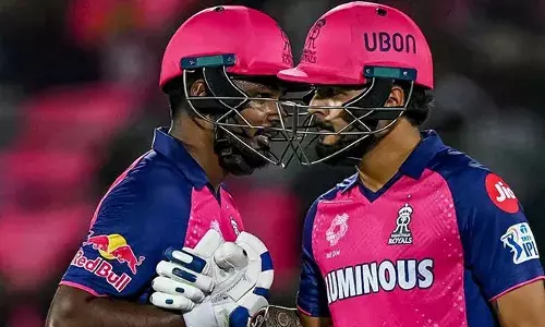 സര്‍പ്രൈസ് പ്രഖ്യാപനവുമായി സഞ്ജു സാംസണ്‍; ആദ്യ മൂന്ന് മത്സരങ്ങളില്‍ റോയല്‍സിനെ നയിക്കുന്നത് പരാഗ്; സഞ്ജുവും ടീമില്‍; ഇംപാക്ട് പ്ലെയറായി കളിക്കും; വിക്കറ്റ് കീപ്പറായി ധ്രുവ് ജുറേലും; ടീമില്‍ വമ്പന്‍ ട്വിസ്റ്റ്