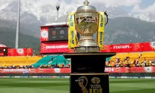 ഐപിഎല്‍ 2025: 13 വേദിയിലും ഉദ്ഘാടന ചടങ്ങുകള്‍; മാറ്റ് കൂട്ടാന്‍ ബോളിവുഡ് താരങ്ങളും ഗായകരും; ഇത്തവണ ഐപിഎല്‍ കൂടുതല്‍ കളറാക്കാന്‍ ബിസിസിഐ