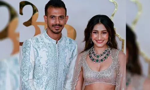 ഇന്ത്യന്‍ ക്രിക്കറ്റ് താരം യുസ്‌വേന്ദ്ര ചഹലും ധനശ്രീയും ഔദ്യേഗികമായി വേര്‍പിരിഞ്ഞു; ഇരുവരുടെയും പരസ്പര സമ്മതത്തോടെ വിവാഹബന്ധം അവസാനിപ്പിക്കാന്‍ മുംബൈ കുടുംബകോടതി അനുമതി നല്‍കി