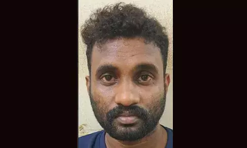 തൃക്കുന്നപ്പുഴയില്‍ നിന്ന് പന്തളത്തെ ബന്ധുവിന്റെ കടയില്‍ വന്നത് സഹായത്തിന്റെ മറവില്‍ എംഡിഎംഎ വിതരണം ചെയ്യാന്‍; സിസിടിവി ഓഫ് ചെയ്തും ഓണാക്കിയും കച്ചവടം; പൂജാ സാമഗ്രികള്‍ വില്‍ക്കുന്ന കടയിലെ ജീവനക്കാരനെ മൂന്നു ഗ്രാം എംഡിഎംഎയുമായി അറസ്റ്റ് ചെയ്തു