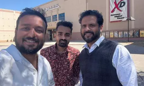 എമ്പുരാന് തരംഗം ഡാളസിലും : വരവേല്ക്കാന് നാല് തിയേറ്ററുകളിലെ ആദ്യ ഷോ ടിക്കറ്റുകള് ഒന്നിച്ചു വാങ്ങിച്ചു ഫാന്സ്! എമ്പുരാന് തരംഗം ഡാളസിലും : വരവേല്ക്കാന് നാല് തിയേറ്ററുകളിലെ ആദ്യ ഷോ ടിക്കറ്റുകള് ഒന്നിച്ചു വാങ്ങിച്ചു ഫാന്സ്!