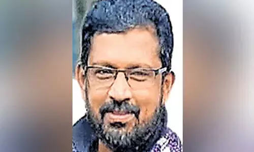 കെഎസ്ഇബി അസിസ്റ്റന്റ് എന്‍ജിനീയര്‍ തൂങ്ങിമരിച്ചനിലയില്‍; ആത്മഹത്യാ കുറിപ്പ് കണ്ടെടുത്തു: മരണം അമിത ജോലി സമ്മര്‍ദം മൂലമെന്ന് ബന്ധുക്കള്‍