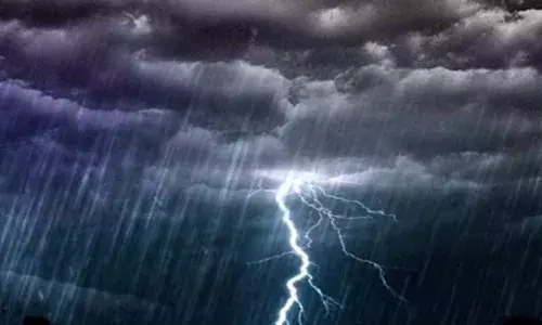 സംസ്ഥാനത്ത് ഇന്നും നാളെയും  ഇടിമിന്നലോടു കൂടിയ മഴയ്ക്ക് സാധ്യത; ജാഗ്രത പാലിക്കണമെന്ന് കേന്ദ്ര കാലാവസ്ഥാ വകുപ്പ്: വിവിധ ജില്ലകളില്‍ യെല്ലോ അലേര്‍ട്ട്