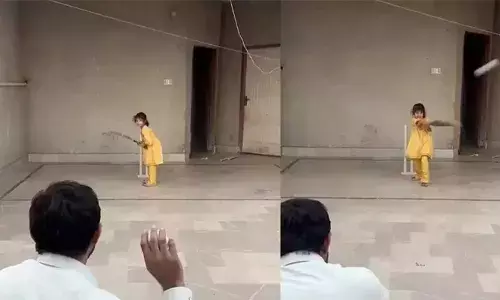 പുള്‍ ഷോട്ട് അടിച്ച് ആറ് വയസുകാരി പാകിസ്ഥാനി പെണ്‍കുട്ടി; രോഹിത് ശര്‍മ്മയുമായി താരതമ്യം ചെയ്ത് സോഷ്യല്‍ മീഡിയ