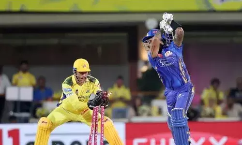 മുംബൈ മുന്‍നിരയെ വീഴ്ത്തി ഖലീല്‍ അഹമ്മദ്; മധ്യനിരയെ കറക്കിവീഴ്ത്തി നൂര്‍ അഹമ്മദും; പൊരുതിയത് തിലക് വര്‍മയും ദീപക് ചഹറും മാത്രം; ഐപിഎല്‍ എല്‍ ക്ലാസിക്കോയില്‍ ചെന്നൈയ്ക്ക് 156 റണ്‍സ് വിജയലക്ഷ്യം