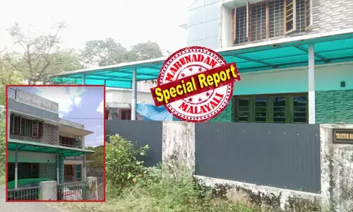 മൊറൊട്ടോറിയം കാലാവധി കഴിഞ്ഞ് ബാങ്ക് സ്വീകരിച്ച നടപടികൾക്കെതിരെ പരാതി; ക്രമക്കേടുകൾ കണ്ടെത്തിയതിനാൽ പിഴ ചുമത്തി ആർബിഐ; പരാതി നൽകിയ യുവ സംരംഭകയ്ക്കെതിരെ ബാങ്കിന്റെ പ്രതികാര നടപടി; അന്യായമായി സർഫാസി ചുമത്തി ജപ്തി നോട്ടീസ്; ബാങ്കിന്റെ കെണിയിൽപെട്ട് യുവ സംരംഭകയും അമ്മയും കുടിയിറക്ക് ഭീഷണിയിൽ