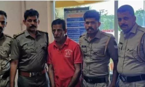 ലഹരിക്കടത്ത് നടത്തുന്നുണ്ടെന്ന് സംശയം; ആന്ധ്രയില്‍ നിന്ന് വന്ന സ്വകാര്യ ബസില്‍ പരിശോധന; പക്ഷേ പിടിച്ചെടുത്തത് 71.5 ലക്ഷം രൂപ; പ്രതി എക്‌സൈസ് സംഘത്തിന്റെ പിടിയില്‍; പണം കൊണ്ടുവന്നത് യാതൊരു രേഖകളും ഇല്ലാതെ