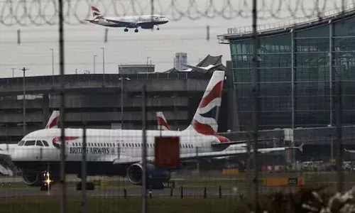 ഹീത്രൂവിനോട് നഷ്ടപരിഹാരം ആവശ്യപ്പെട്ട് വിമാനക്കമ്പനികള്‍; മതിയായ നഷ്ടപരിഹാരം ലഭിച്ചില്ലെങ്കില്‍ നിയമനടപടികള്‍ക്ക് നീക്കം