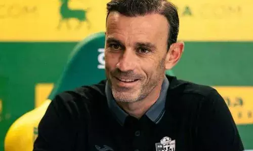 കേരള ബ്ലാസ്റ്റേഴ്‌സിന് പുതിയ കോച്ച്; കോച്ചായി എത്തുന്നത് യൂറോപ്യന്‍ ഫുട്‌ബോളിലെ സ്പാനിഷ് തന്ത്രജ്ഞന്‍ ഡേവിഡ് കാറ്റല; ഒരു വര്‍ഷം ടീമിനൊപ്പം