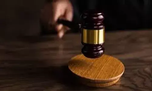 വാടകവീട്ടിൽ വെച്ച് മോശമായി പെരുമാറി; ഒമ്പതു വയസുകാരിയായ സ്വന്തം മകളെ പീഡിപ്പിച്ച കേസിൽ ശിക്ഷ; പിതാവിന് ജീവപര്യന്തം തടവും അമ്പതിനായിരം രൂപ പിഴയും വിധിച്ച് കോടതി