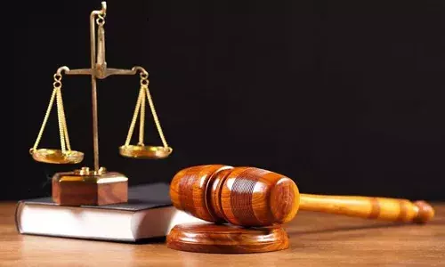 മൂന്ന് തവണ ഹോട്ടല്‍ മുറിയില്‍ പോയത് സമ്മതമില്ലാതെയെന്ന് വിശ്വസിക്കാനാവുന്നില്ല; വിവാഹവാഗ്ദാനം ലംഘിക്കപ്പെട്ടെന്നതുകൊണ്ടു മാത്രം ബലാത്സംഗക്കുറ്റമാവില്ല: സുപ്രീംകോടതി