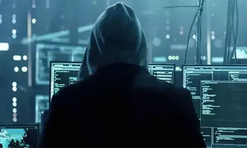 സൈബര്‍ തട്ടിപ്പ് സംഘത്തെ അറസ്റ്റ് ചെയ്ത് ദുബായ് പൊലീസ്; അധികാരികളെന്ന വ്യാജേന വരുന്ന കോളുകള്‍ക്ക് മറുപടി നല്‍കരുതെന്ന് മുന്നറിയിപ്പ്