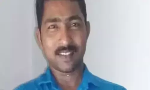 ശക്തിയായ കാറ്റില്‍ തോണി മറിഞ്ഞ് അപകടം; മീൻ പിടിക്കാൻ പോയ മത്സ്യതൊഴിലാളിക്ക് ദാരുണാന്ത്യം; രണ്ടുപേരെ രക്ഷപ്പെടുത്തി; ആശുപത്രിയിൽ പ്രവേശിപ്പിച്ചു