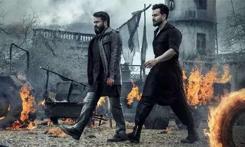 എമ്പുരാന്റെ വ്യാജ പതിപ്പ് പ്രചരിപ്പിച്ചവരെ തിരഞ്ഞ് പൊലീസ്; ഡൗണ്‍ലോഡ് ചെയ്തവരെ കണ്ടെത്തി; സൈറ്റുകള്‍ ബ്ലോക്ക് ചെയ്തുതുടങ്ങി; പരാതി ലഭിച്ചാല്‍ ദൃശ്യങ്ങള്‍ പ്രചരിപ്പിക്കുന്നവര്‍ക്കെതിരെ നടപടിയെന്ന് സൈബര്‍ എസ് പി