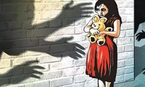 പ്രായപൂര്‍ത്തിയാകാത്ത ദളിത് പെണ്‍കുട്ടിയെ പീഡിപ്പിച്ച കേസ്; ഒളിവില്‍ പോയ ബിജെപി നേതാവിനെതിരേ പോക്‌സോ കേസ്