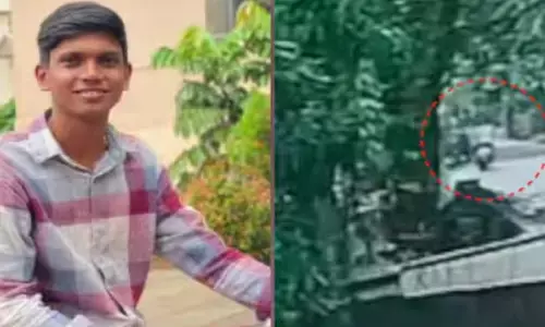 മുന്നിൽ പോവുകയായിരുന്ന കാറിൽ സ്കൂട്ടറിടിച്ച് അപകടം; റോഡിലേക്ക് തലയിടിച്ച് തെറിച്ചുവീണു; യുവാവിന് ദാരുണാന്ത്യം; സംഭവം പാലക്കാട്