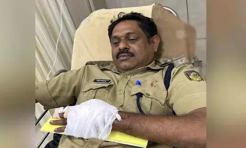 ഒറ്റപ്പാലം മീറ്റ്നയില്‍ ഇരുസംഘങ്ങള്‍ തമ്മില്‍ സംഘര്‍ഷം; തടയാനെത്തിയ ഗ്രേഡ് എസ്ഐ ഉള്‍പ്പടെ രണ്ടുപേര്‍ക്ക് വെട്ടേറ്റു