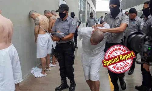 കുടിയേറ്റക്കാരിലെ കൊടും കുറ്റവാളികളോട് ദാക്ഷിണ്യമില്ല; അധോലോക സംഘത്തിലെ പതിനേഴ് പേരെ നാടുകടത്തി ട്രംപ് ഭരണകൂടം; നാടുകത്തിയത് എല്‍സാല്‍വദോറിലേക്ക്; സംഘടിത കുറ്റകൃത്യങ്ങള്‍ക്കെതിരായ നടപടിയെന്ന് വാദം