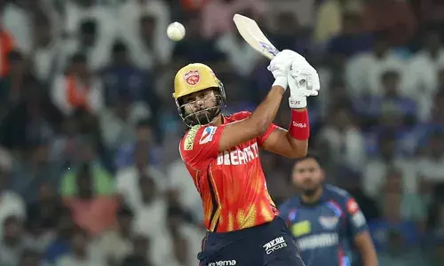 ശരിക്കും സൂപ്പറായത് പഞ്ചാബ് കിങ്‌സ്; ലക്നൗ സൂപ്പര്‍ ജയന്റ്സിനെ 8 വിക്കറ്റിന് തകര്‍ത്തു; തുടര്‍ച്ചയായ രണ്ടാം ജയവുമായി ശ്രേയസ്സും സംഘവും; ലക്നൗവിന് രണ്ടാം തോല്‍വി