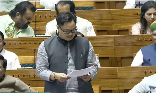 വഖഫ് ബില്ലില്‍ ജെപിസിക്ക് ഭേദഗതി നിര്‍ദ്ദേശങ്ങള്‍ ചേര്‍ക്കാന്‍ ആകുമോ? ക്രമപ്രശ്‌നം ഉന്നയിച്ച് എന്‍ കെ പ്രേമചന്ദ്രന്‍; പ്രതിപക്ഷം പറഞ്ഞിട്ടാണ് ജെപിസിക്ക് വിട്ടതെന്നും കോണ്‍ഗ്രസ് കാലത്തെ പോലെ റബര്‍ സ്റ്റാമ്പ് കമ്മിറ്റി അല്ലെന്നും അമിത്ഷാ; പ്രതിപക്ഷം തെറ്റിദ്ധരിപ്പിക്കുന്നുവെന്ന് കിരണ്‍ റിജിജു; ബില്ലില്‍ രൂക്ഷമായ വാദ-പ്രതിവാദം