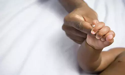 ആലപ്പുഴയില്‍ അസാധാരണ രൂപത്തില്‍ കുഞ്ഞ് പിറന്ന സംഭവം; ചികിത്സാ വീഴ്ച സമ്മതിച്ച് ആരോഗ്യ വകുപ്പ്