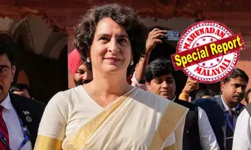 പ്രിയങ്ക അടുത്ത ബന്ധുവിന്റെ ചികിത്സാര്‍ഥം വിദേശത്ത്; കോണ്‍ഗ്രസ് അധ്യക്ഷനെയും സ്പീക്കറേയും അറിയിച്ചാണ് വിദേശത്ത് പോയത്;  വഖഫ് ബില്ലിലെ പ്രിയങ്കയുടെ അസാന്നിധ്യത്തിലെ വിശദീകരണം ഇങ്ങനെ; വയനാട് എംപിയുടെ അസാന്നിധ്യത്തില്‍ വെട്ടിലായത് കോണ്‍ഗ്രസും മുസ്ലിംലീഗും
