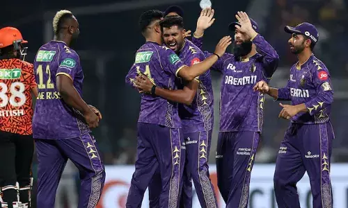 ഹൈദരാബാദിന്റെ ബാറ്റിങ്ങ് വീര്യത്തെ ബൗളിങ്ങില്‍ തളച്ച് കൊല്‍ക്കത്ത നൈറ്റ്റൈഡേഴ്സ്; സണ്‍റൈസേഴ്സിനെ തറപറ്റിച്ചത് 80 റണ്‍സിന്; മൂന്നുവിക്കറ്റുമായി തിളങ്ങി വൈഭവും വരുണും; സ്വന്തം കാണികള്‍ക്ക് മുന്നില്‍ വിജയവഴിയില്‍ തിരിച്ചെത്തി കൊല്‍ക്കത്ത