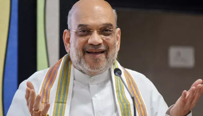 വർഷങ്ങളായുള്ള അനീതിക്കും അഴിമതിക്കും അന്ത്യം കുറിച്ചു; നീതിയുടെയും സമത്വത്തിന്റെയും ഒരു യുഗത്തിന് തുടക്കം; വഖഫ് ഭേദഗതി ബില്ലിനെ പുകഴ്ത്തി അമിത് ഷാ വർഷങ്ങളായുള്ള അനീതിക്കും അഴിമതിക്കും അന്ത്യം കുറിച്ചു; നീതിയുടെയും സമത്വത്തിന്റെയും ഒരു യുഗത്തിന് തുടക്കം; വഖഫ് ഭേദഗതി ബില്ലിനെ പുകഴ്ത്തി അമിത് ഷാ