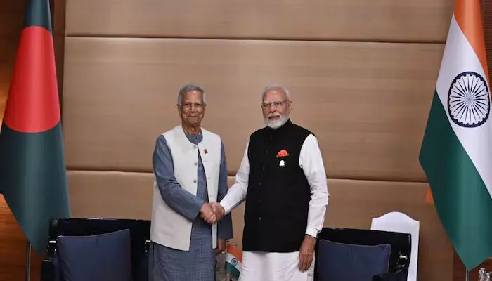 ചൈനയുടെ പ്രീതി പിടിച്ചുപറ്റി നേട്ടം കൊയ്യാന്‍ ഇന്ത്യയുടെ വടക്കു-കിഴക്കന്‍ സംസ്ഥാനങ്ങളെ ഇകഴ്ത്തി വിവാദപ്രസ്താവന; ബംഗ്ലാദേശ്-ഇന്ത്യ ബന്ധം വഷളാക്കുന്ന പ്രസ്താവനകള്‍ അരുതെന്ന് മുഹമ്മദ് യൂനുസിനോട് മോദി; ന്യൂനപക്ഷങ്ങളുടെ ജീവനും സ്വത്തിനും സംരക്ഷണം നല്‍കണം; ബിംസ്റ്റെക് ഉച്ചകോടിയില്‍ നിര്‍ണായക കൂടിക്കാഴ്ച
