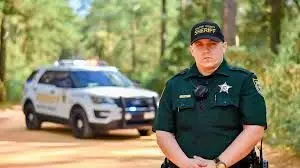 ഡോളര് ജനറലിലെ വെടിവയ്പ്പില് ഫ്ലോറിഡ ഡെപ്യൂട്ടി കൊല്ലപ്പെട്ടു ഡോളര് ജനറലിലെ വെടിവയ്പ്പില് ഫ്ലോറിഡ ഡെപ്യൂട്ടി കൊല്ലപ്പെട്ടു