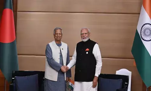 ചൈനയുടെ പ്രീതി പിടിച്ചുപറ്റി നേട്ടം കൊയ്യാന്‍ ഇന്ത്യയുടെ വടക്കു-കിഴക്കന്‍ സംസ്ഥാനങ്ങളെ ഇകഴ്ത്തി വിവാദപ്രസ്താവന; ബംഗ്ലാദേശ്-ഇന്ത്യ ബന്ധം വഷളാക്കുന്ന പ്രസ്താവനകള്‍ അരുതെന്ന് മുഹമ്മദ് യൂനുസിനോട് മോദി; ന്യൂനപക്ഷങ്ങളുടെ ജീവനും സ്വത്തിനും സംരക്ഷണം നല്‍കണം; ബിംസ്റ്റെക് ഉച്ചകോടിയില്‍ നിര്‍ണായക കൂടിക്കാഴ്ച