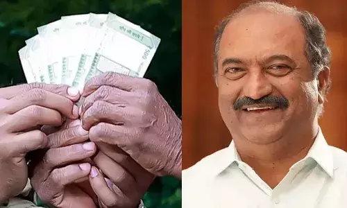 ക്ഷേമ പെന്‍ഷന്‍ കുടിശ്ശികയില്‍ ഒരു ഗഡു കൂടി അനുവദിച്ചു; വിഷുവിന് മുന്നോടിയായി വിതരണം ചെയ്യും;  820 കോടി രൂപ അനുവദിച്ചതായി ധനമന്ത്രി