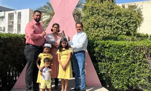 കാന്‍സര്‍ രോഗികള്‍ക്ക് മുടി ദാനം നല്‍കി ദമ്പതികള്‍ മാതൃകയായി