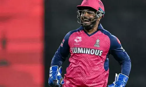 ഷെയിന്‍ വോണിന്റെ റെക്കോര്‍ഡ് തകര്‍ത്ത് സഞ്ജു; ഐപിഎല്ലില്‍ രാജസ്ഥാന്‍ റോയല്‍സിന് വേണ്ടി ഏറ്റവും കൂടുതല്‍ വിജയം സമ്മാനിച്ച ക്യാപ്റ്റന്‍ എന്ന റെക്കോര്‍ഡ് ഇനി സഞ്ജുവിന് സ്വന്തം