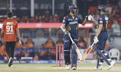 മുന്‍നിര വീണിട്ടും വീറോടെ പൊരുതി ശുഭ്മാന്‍ ഗില്ലും വാഷിങ്ടണ്‍ സുന്ദറും; പിന്തുണച്ച് ഷെര്‍ഫെയ്ന്‍ റൂഥര്‍ഫോഡും; ഏഴ് വിക്കറ്റിന്റെ തകര്‍പ്പന്‍ ജയവുമായി ഗുജറാത്ത്; തുടര്‍ച്ചയായ നാലാം തോല്‍വിയുമായി ഹൈദരാബാദ് ഏറ്റവും പിന്നില്‍