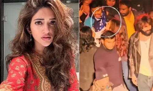 ആള്‍ക്കൂട്ടത്തിനടയില്‍ നടക്കുന്ന നടി ശ്രീലീലയെ തള്ളി മാറ്റി യുവാവ്; ഇത് ശ്രദ്ധിക്കാതെ മുന്നോട്ട് നടന്ന് കാര്‍ത്തിക് ആര്യന്‍; ഭാവിയില്‍ ആളുകള്‍ പെരുമാറാന്‍ പഠിക്കുമെന്ന് പ്രതീക്ഷിക്കുന്നുവെന്ന് ആരാധകര്‍; വീഡിയോ