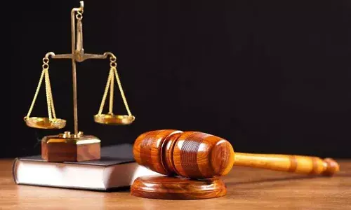 പെട്രോള്‍പമ്പിലെ ശൗചാലയം തുറന്നുനല്‍കാന്‍ വൈകി; പമ്പുടമ 1,65,000 രൂപ നഷ്ടപരിഹാരം നല്‍കാന്‍ വിധി